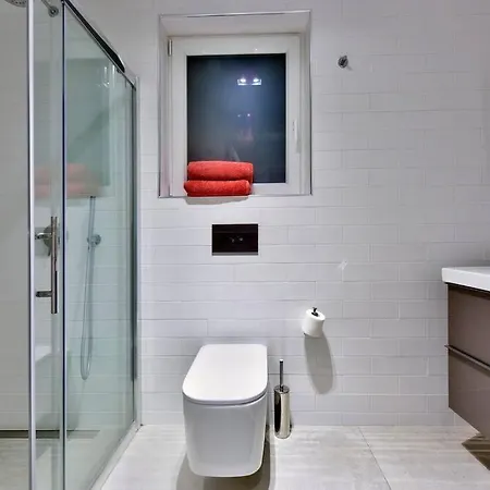 Modern 3 Bed & 2 Bth * Sliema