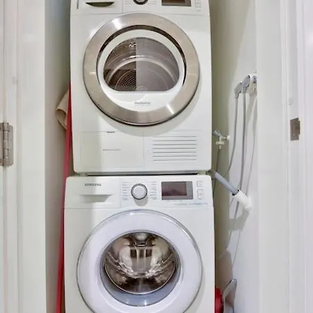 Modern 3 Bed & 2 Bth Sliema