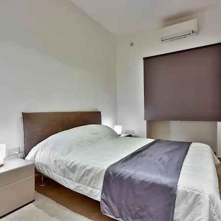 Apartment Modern 3 Bed & 2 Bth Sliema